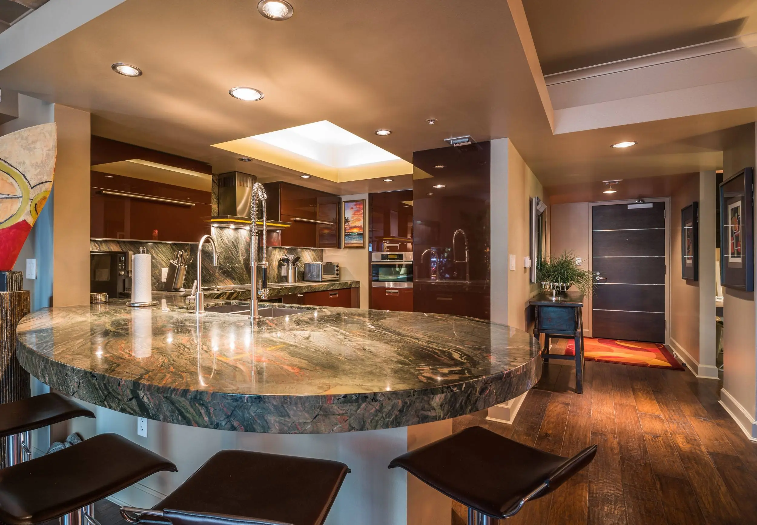 13700 Marina Pointe Dr #429